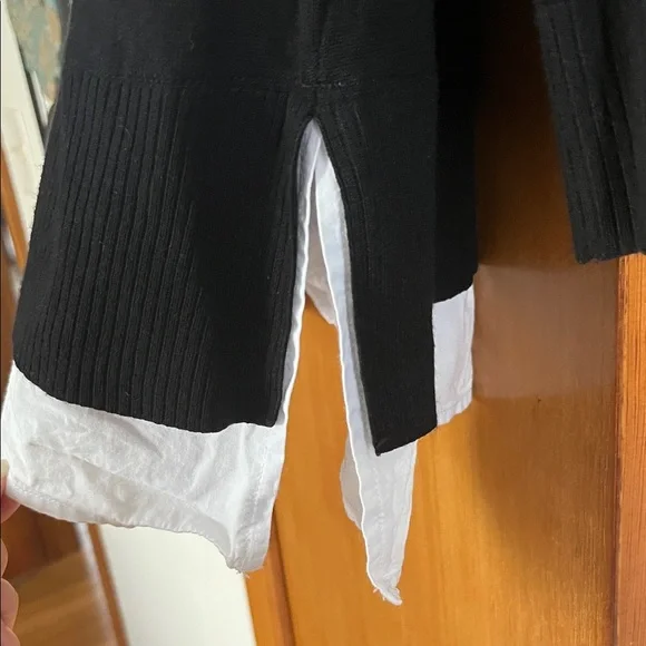 Cable & Gauge Black V-Neck Sweater with White Accents - Picture 3 of 4